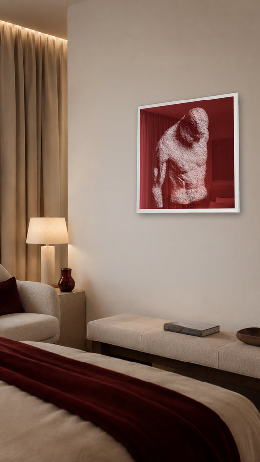 A Torso Bowed in Embers - slaapkamer