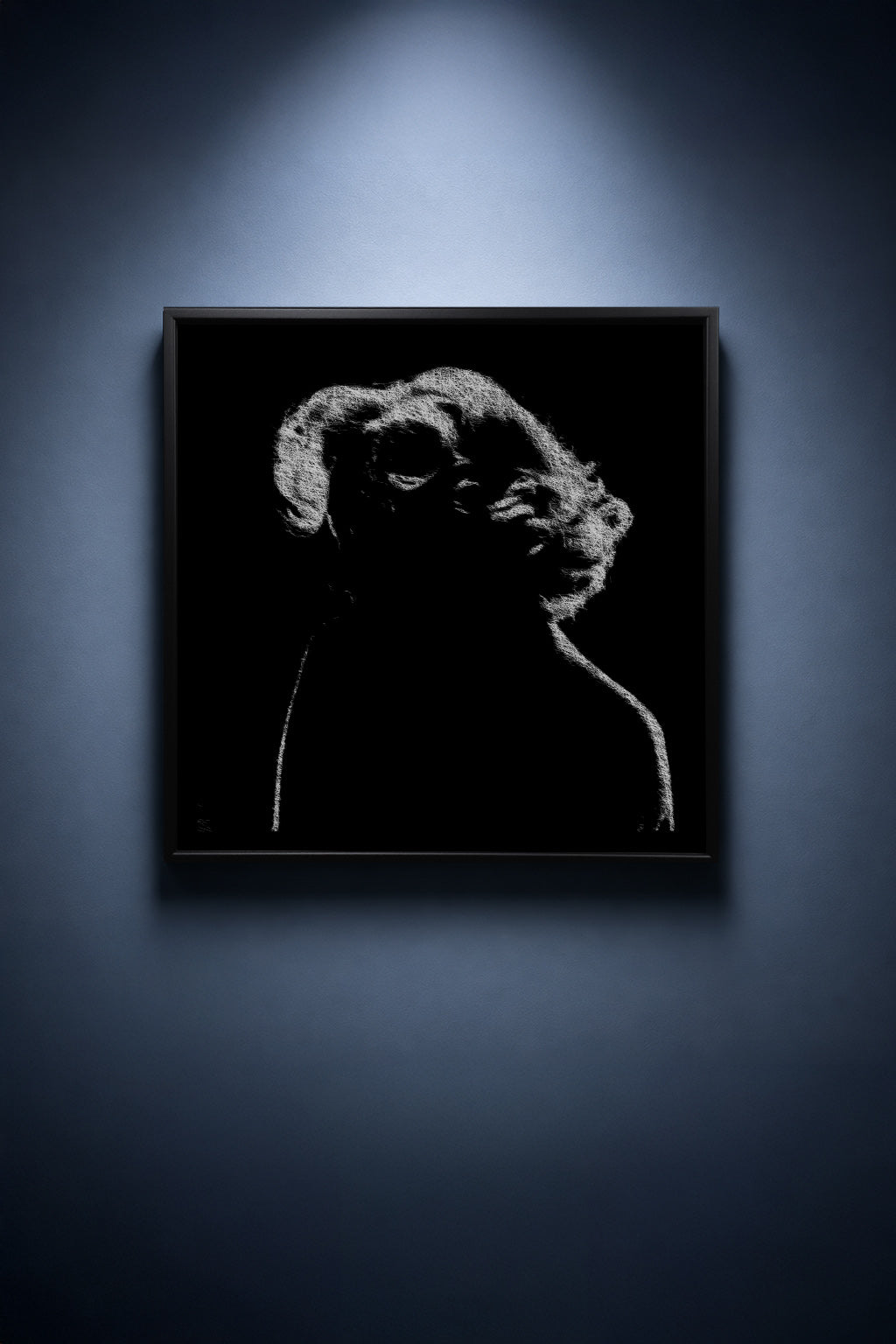 Marilyn in Silver Curls - thumbnail