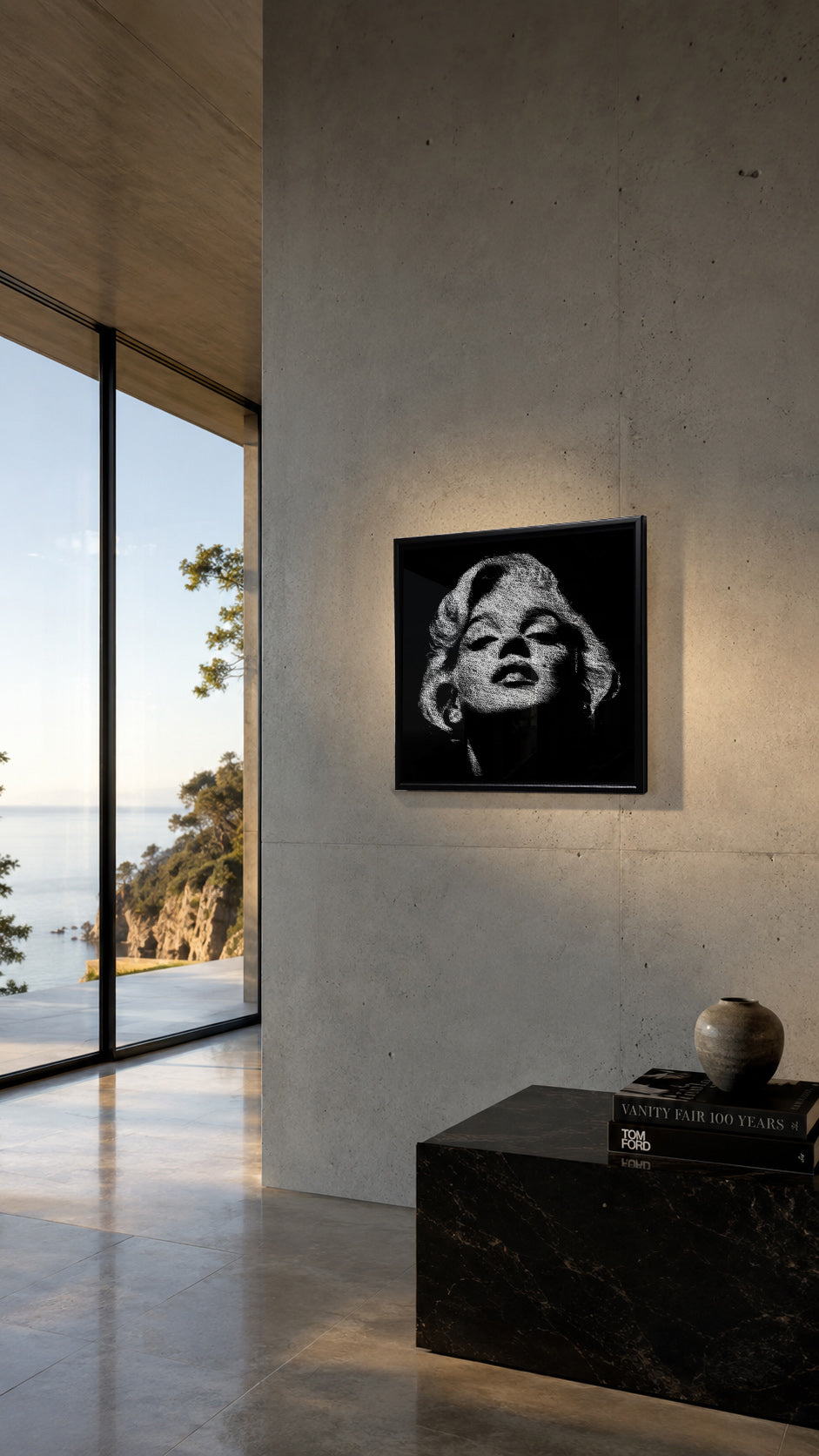 Marilyn's Gaze Beyond the Dark - vila